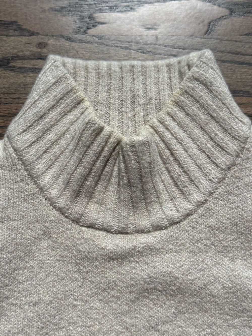 Men’s Sweater! - Picture 4 of 6